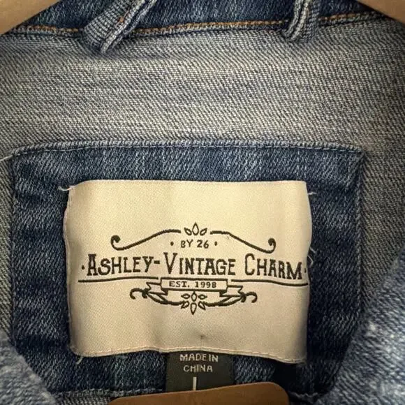 Ashley Vintage Charm Bleached Details Button Up Denim Jean Jacket #1245 Sizes L - Picture 7 of 7
